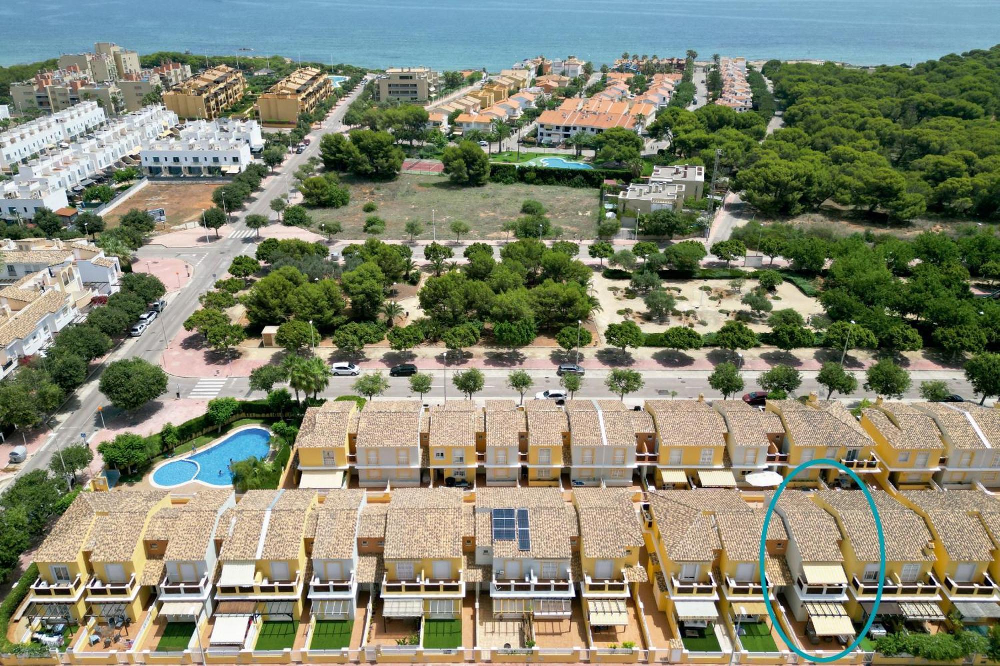 Kione Bellamar *